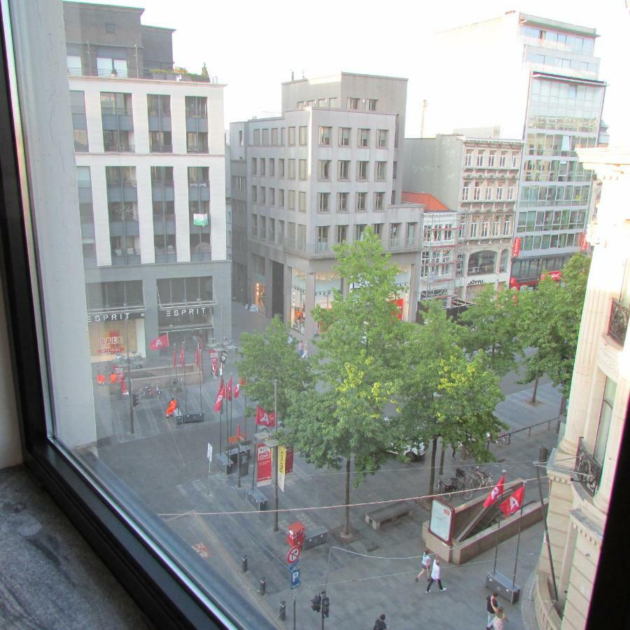 Huidreal Meir Antwerpen Exterior foto