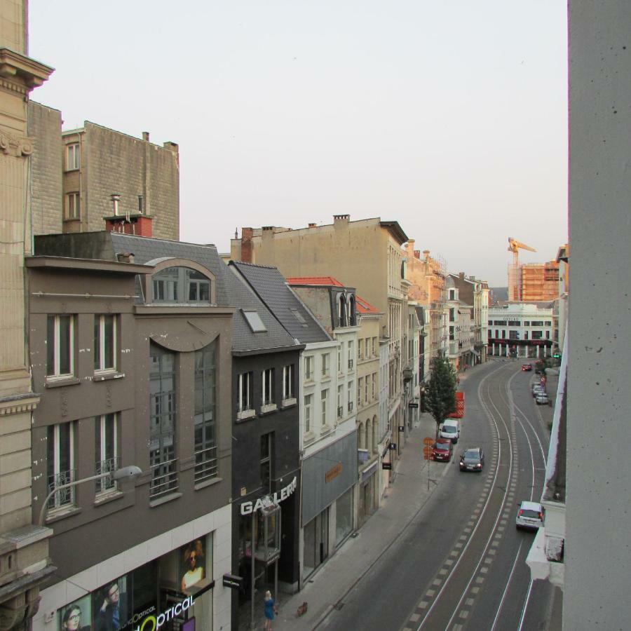 Huidreal Meir Antwerpen Exterior foto